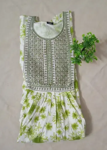 Light Green Color Umbrella Cut Top - M Size